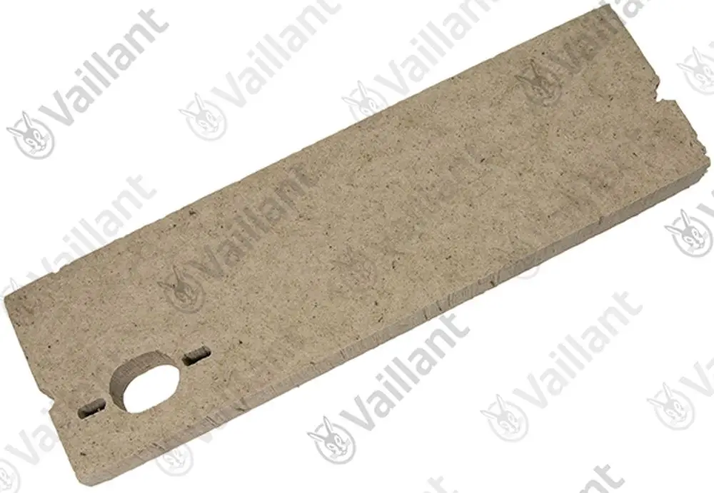 Isolierplatte von Vaillant in rechteckiger Form mit einer Aussparung und einer Öffnung, die für den Einbau in Heizgeräten konzipiert ist.